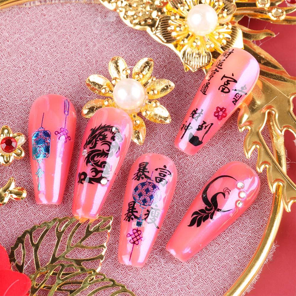 Miếng Dán Trang Trí Móng Tay 3D Hình Rồng Rắn Phong Cách Phương Tây