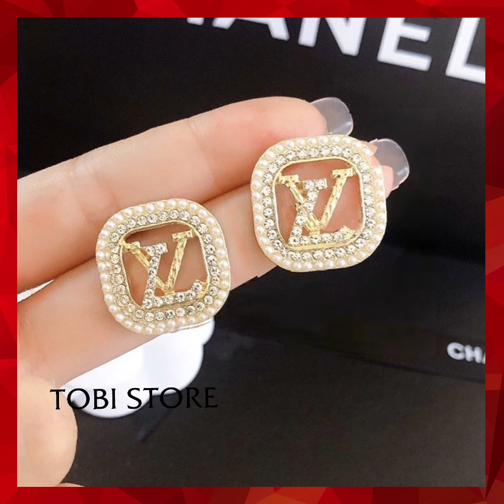 Bông tai thương hiệu L.V vuông ngọc trai nhân tạo TOBI STORE TB403