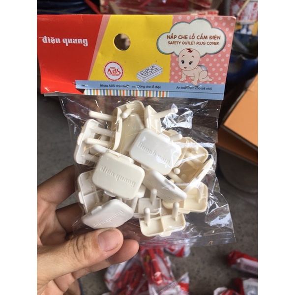 Nắp che lỗ cắm điện