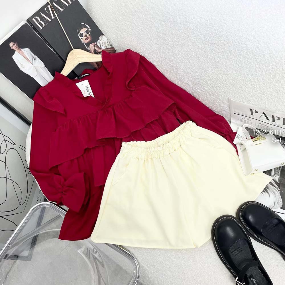 Set áo đũi đỏ bèo tầng cổ tim tay dài bo phối quần short