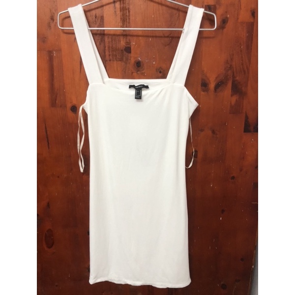 Đầm dây body f21