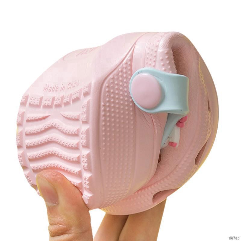 Giày sandal đi biển xinh xắn đáng yêu dành cho trẻ em