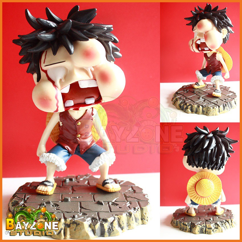 mô hình luffy bị đánh sưng mặt