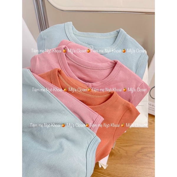 Body chip dài tay kèm mũ hoạ tiết quả cam