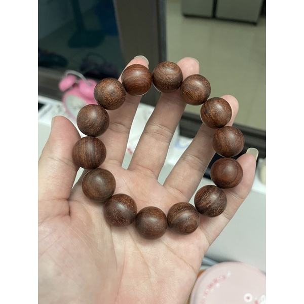 Vòng tay gỗ vương mộc tử đàn nam Ấn Độ size 16 li sâu 14 viên