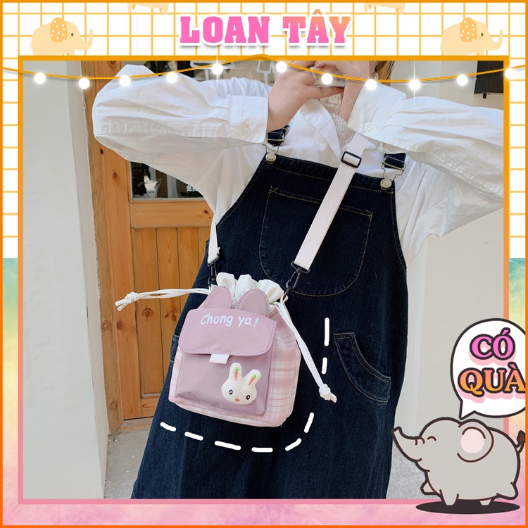 Túi Vải Đeo Chéo Tai Thỏ Caro Kèm Sticker Bông L2080
