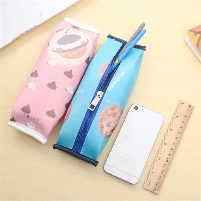 Túi bút hình chiếc bánh