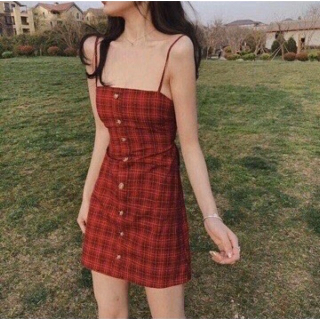 Đầm 2 dây kẻ đỏ thắt nơ hở lưng