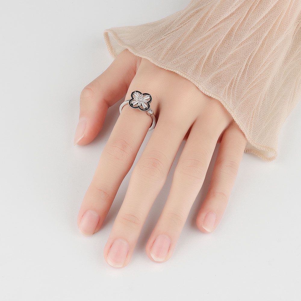 Nhẫn Xoay Cỏ Bốn Lá Phong Cách Hàn Quốc Đơn Giản Hợp Thời Trang Cho Nữ