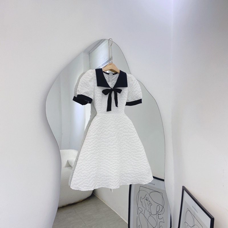 ĐẦM TRẮNG PHỐI CỔ ĐEN NƠ