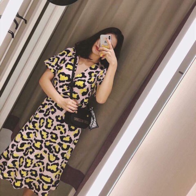 Đầm H&M Authentic