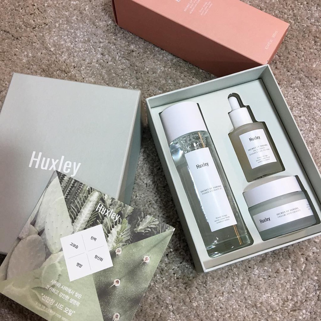 Bộ Dưỡng Da Huxley – Hydration Care Set (Toner Extract It, Essecen Grap Water, Cream Fresh and More)