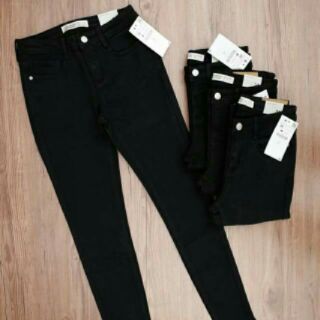 Quần bò đen skinny