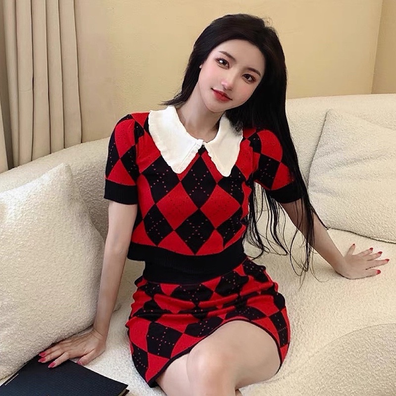 #25 Set bộ nữ đồ áo len croptop tay ngắn cổ bẻ polo chân váy ôm body caro