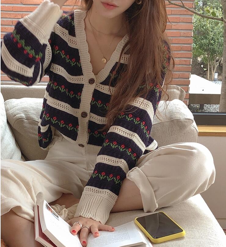 Áo Khoác Cardigan Dệt Kim Đính Hoa Xinh Xắn Cho Nữ | BigBuy360 - bigbuy360.vn