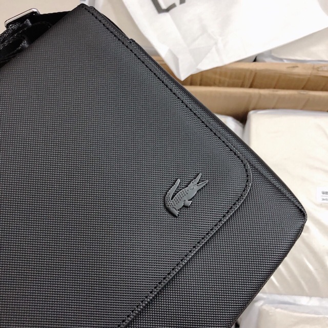 TÚI CLASSIC PETIT LACOSTE CHUẨN AUTH XỊN( GIÁ SỐC) | BigBuy360 - bigbuy360.vn