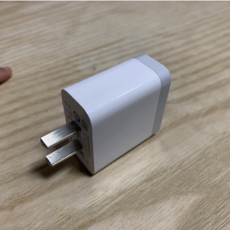 Củ sạc nhanh, Z.MI 18W,xiaomi 18w hàng zin bóc máy ,hình thức xước nhẹ ,cáp sạc nhanh xiaomi type c zin,bảo hành 6 tháng