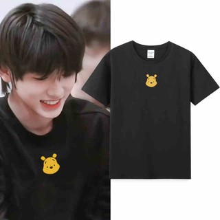 Áo phông đen trắng IN HÌNH Gấu Pooh Tống Á Hiên Thời đại thiếu niên đoàn TNT Teens in time idol thần tượng