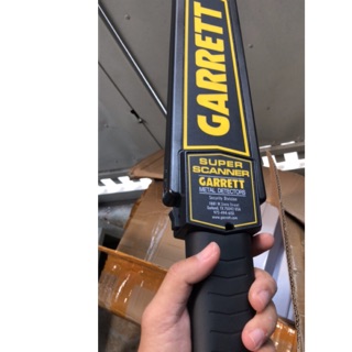 Máy dò kim loại cầm tai garrett