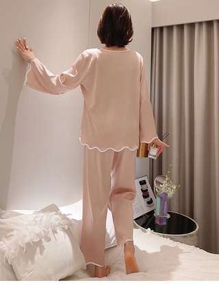Set Đồ Ngủ Dài Tay Vải Phi Bóng Cho Nữ