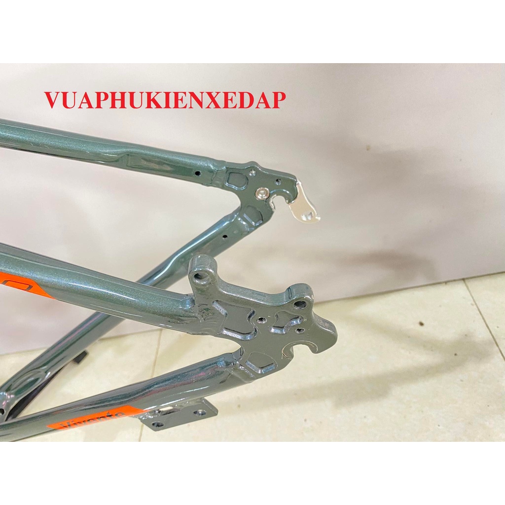 Khung càng xe đạp thể thao Bánh 700c Khung hợp kim nhôm