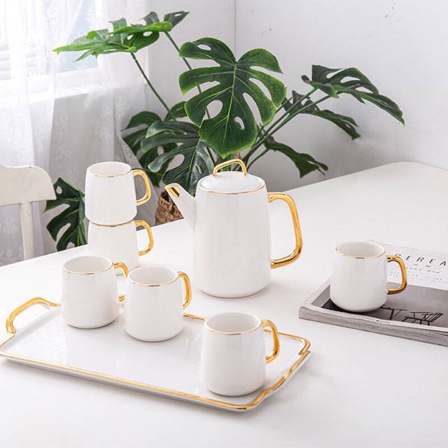 Bộ Bình Cốc Sứmàu trắng nhã nhặn, sang trọng,đẳng cấp,làm quà tặng cực kỳ hợp lý