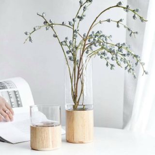 Lọ hoa thủy tinh dáng trụ, đế gỗ