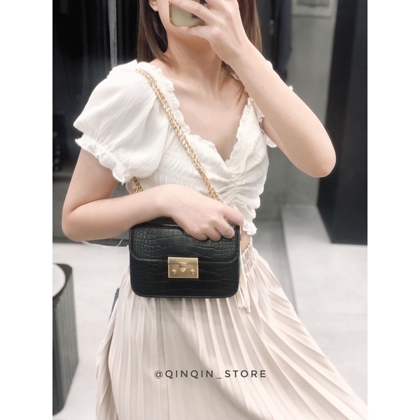 túi vân rắn khoá vàng lì