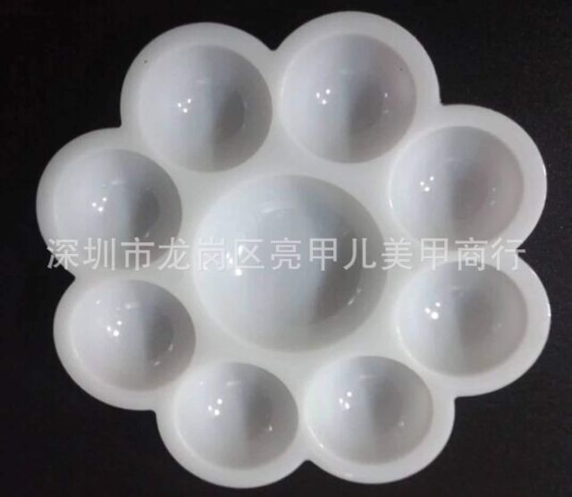 Khay nhựa đựng đá, bột vẽ...