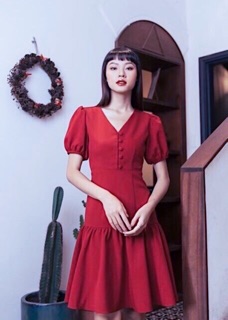 Đầm đỏ đuôi cá nút bọc v2 (kèm hình thật)