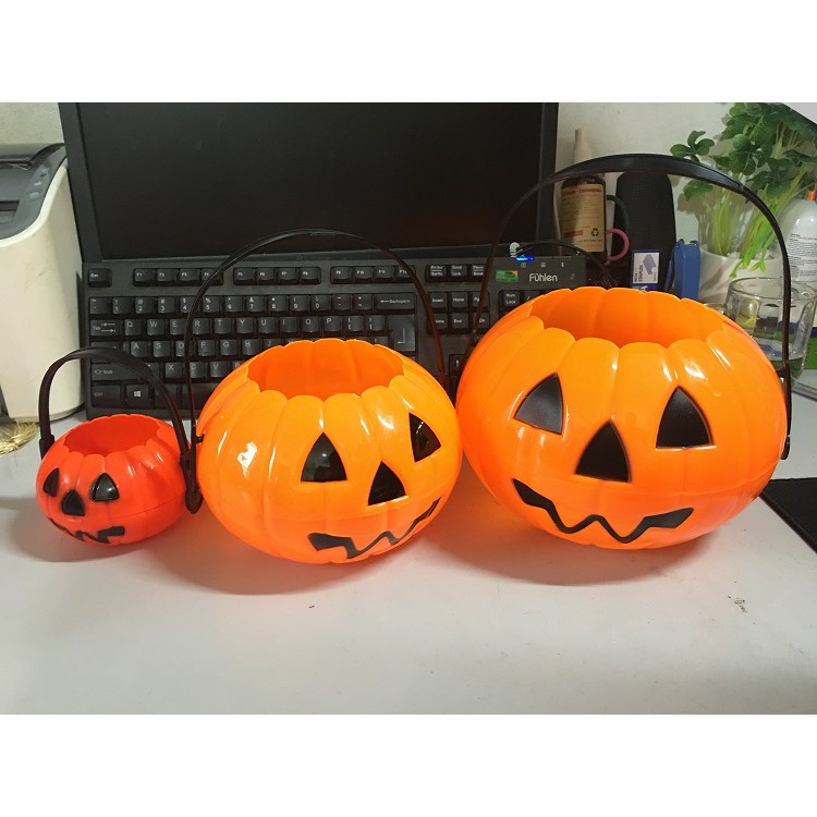 Giỏ bí ngô xin kẹo Halloween có đèn LED 3 màu nhấp nháy đẹp rẻ - Bí ghép 2 mảnh