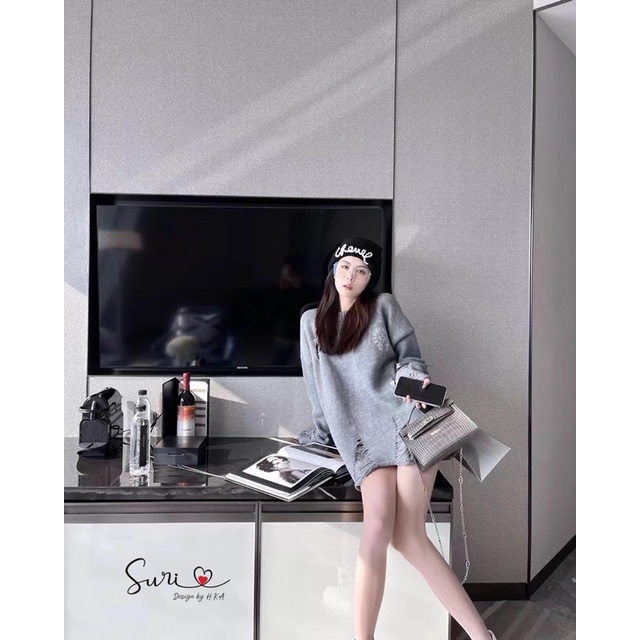 Áo len chrome heart rách