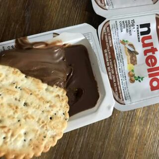 Vỉ mứt hạt dẻ Nutella 12 pack