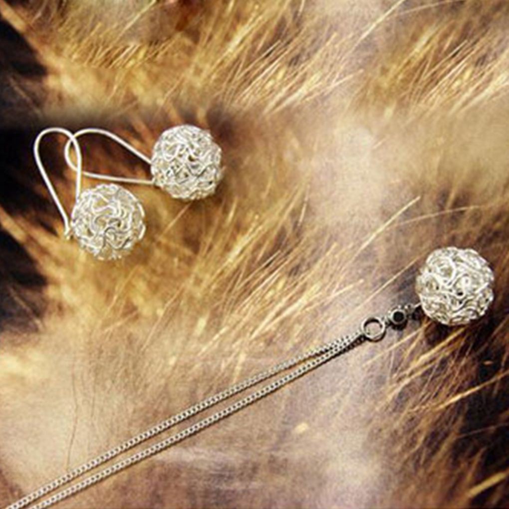 Khuyên tai mặt bóng rỗng ELEN cá tính dễ thương thời trang phong cách Hàn Quốc