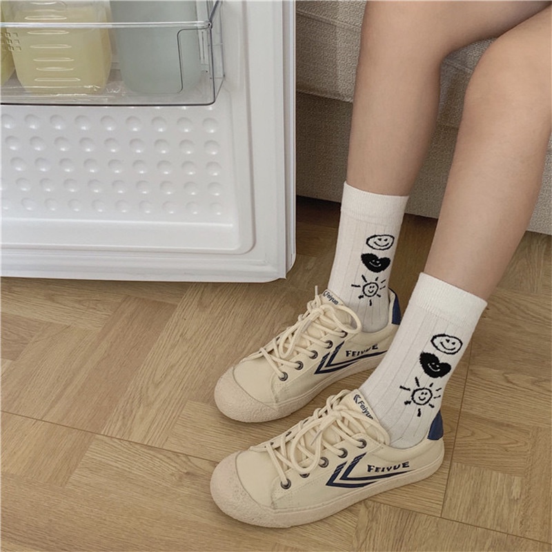 Vớ Trắng Cổ Vừa In Chữ LOVE Mặt Cười Phong Cách Preppy Nhật Bản Đơn Giản Dễ Phối Đồ Cho Cặp Đôi