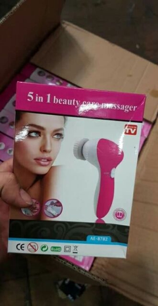 MÁY RỬA MẶT 5IN1