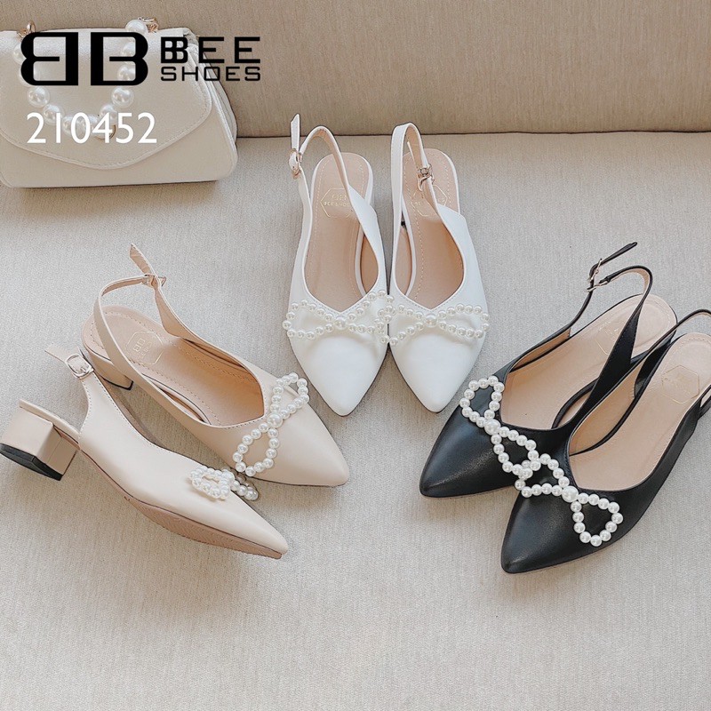 BEESHOES - GIÀY BÚP BÊ NỮ MŨI NHỌN NƠ NGỌC - GIÀY BÚP BÊ NỮ ĐẾ VUÔNG CAO 3 PHÂN SẴN MÀU ĐEN - KEM - TRẮNG 210452