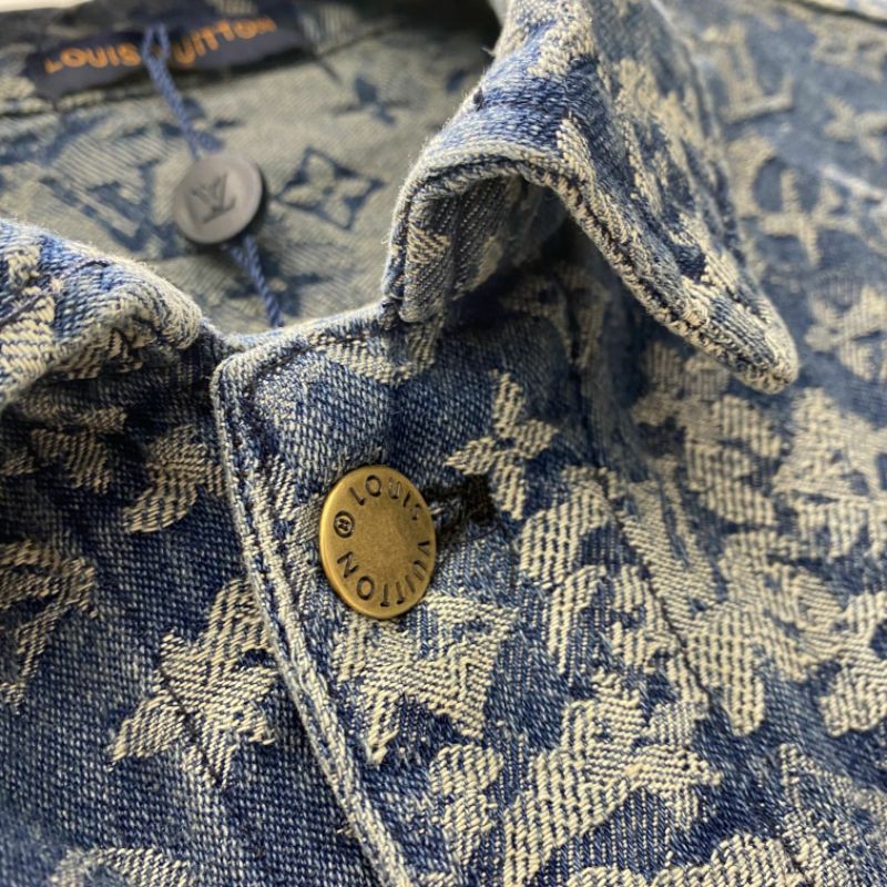 Áo khóa jeans unisex LV