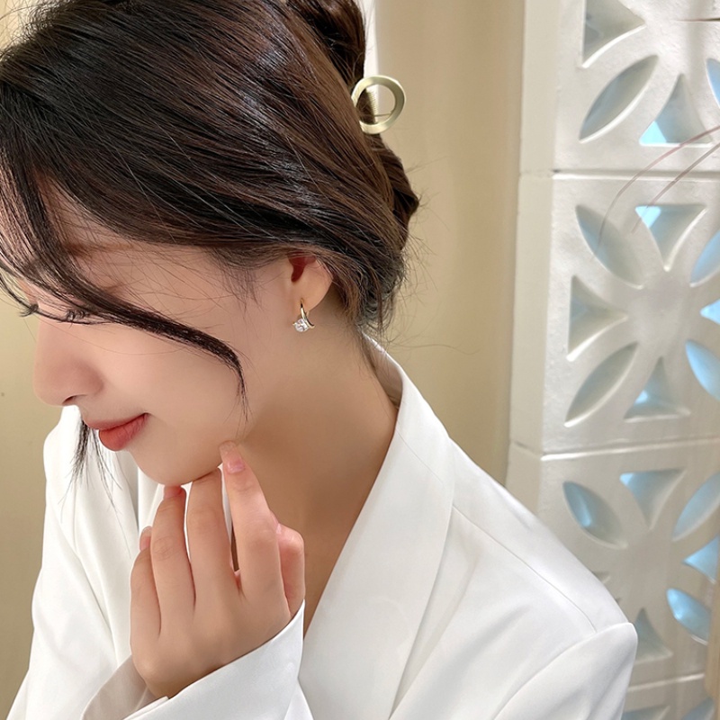 Bông Tai Tam Giác Đính Đá zircon Lấp Lánh Phong Cách Hàn Quốc Cho Nữ