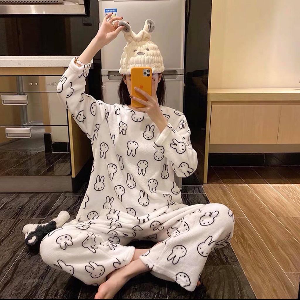 Set đồ ngủ thu đông hình thỏ cực cute | BigBuy360 - bigbuy360.vn