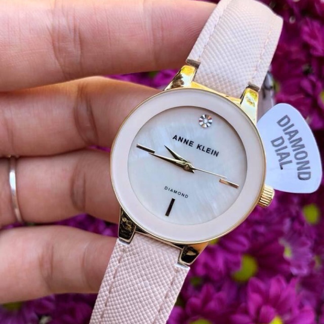 Đồng hồ nữ Anne Klein