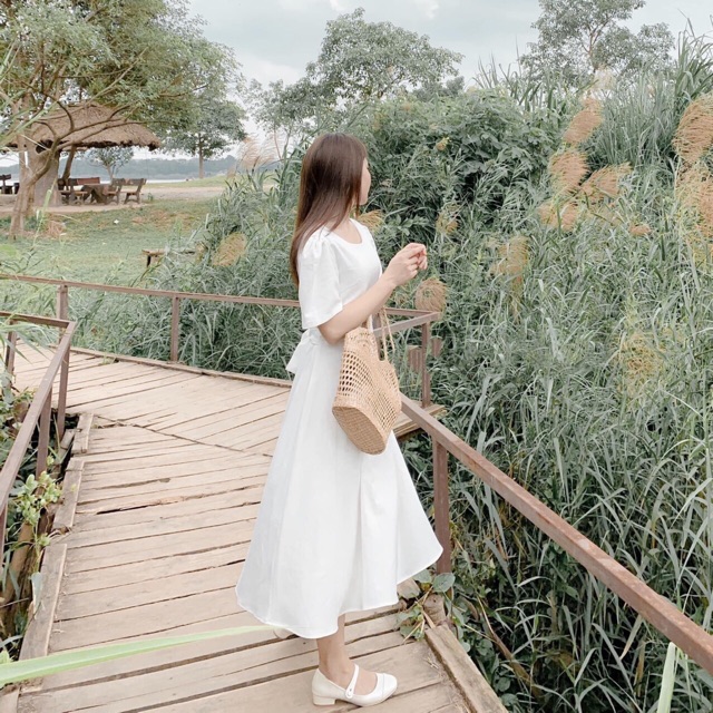 [Mã FATHANG5 giảm 10K đơn 50K] Đầm trắng cổ tròn thắt eo (kèm hình thật) | BigBuy360 - bigbuy360.vn