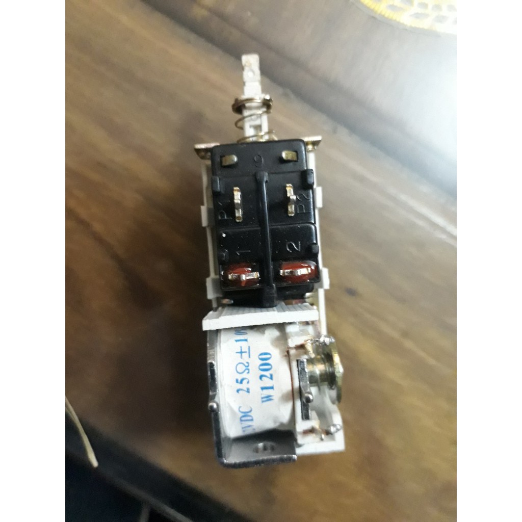 ÁT ẤN DÙNG CHO ỔN ÁP LIOA