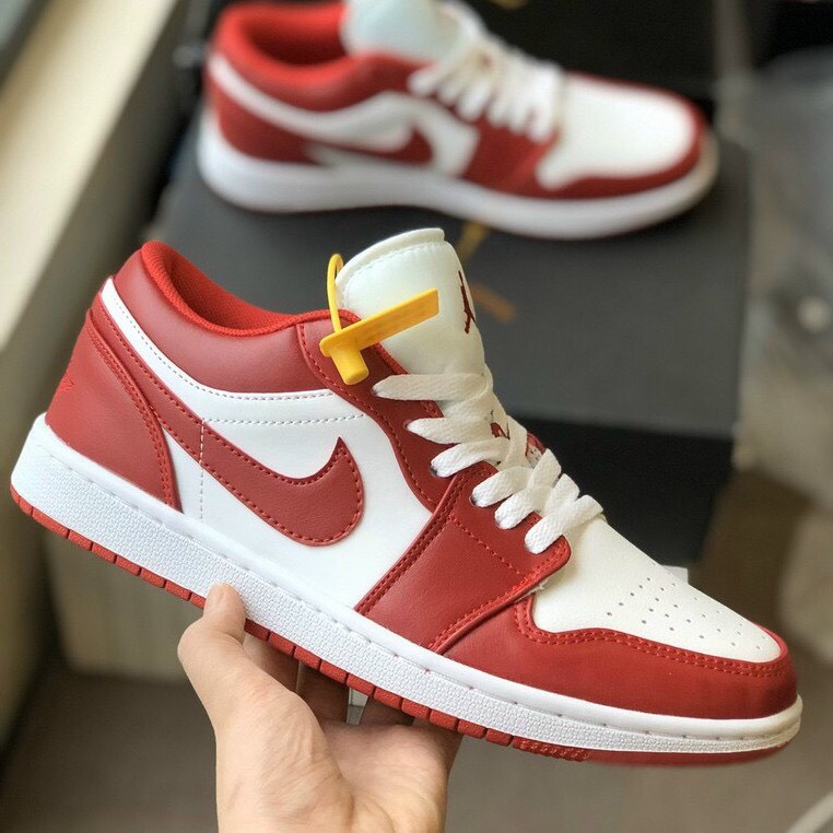 [Bản đẹp] Giày jordan1 cổ thấp đỏ trắng, giày sneaker JD1 low trắng đỏ thấp cổ nam nữ full box+bill | BigBuy360 - bigbuy360.vn