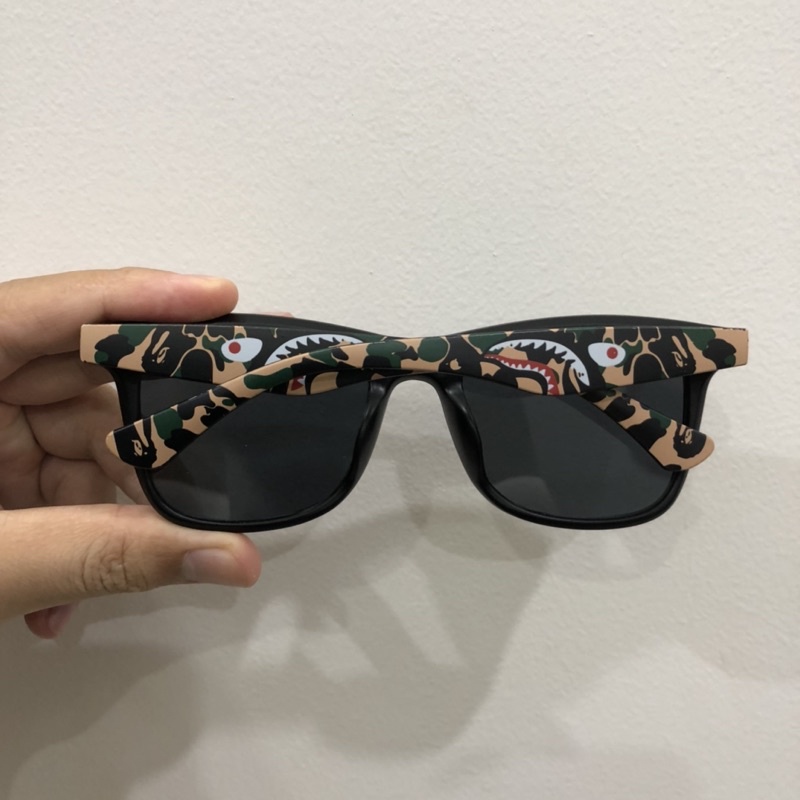 Kính Bape Shark, mắt kính đen, gọng họa tiết Camo BapeVN