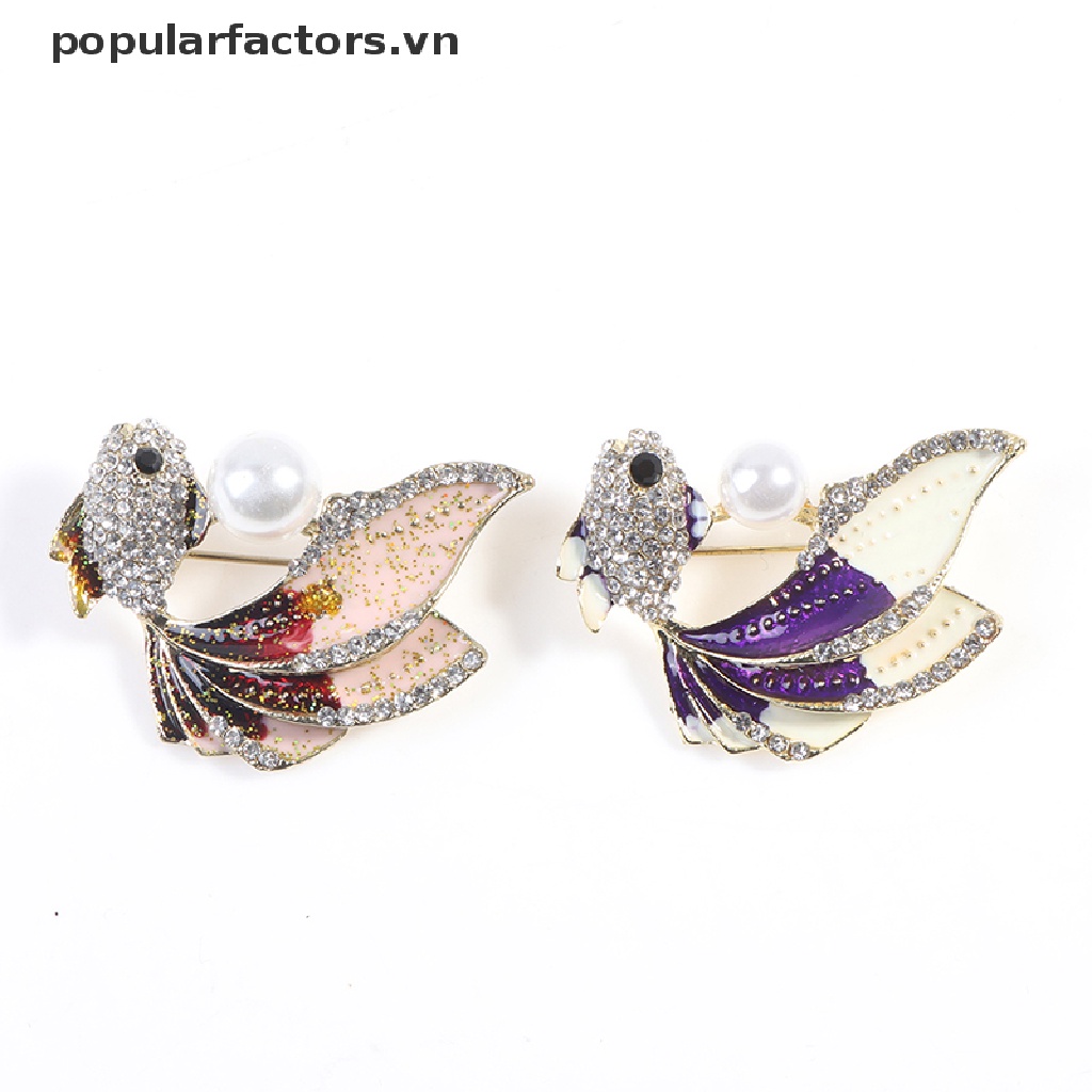 1 Huy Hiệu Cài Áo Hình Cá Vàng Đính Đá Thời Trang