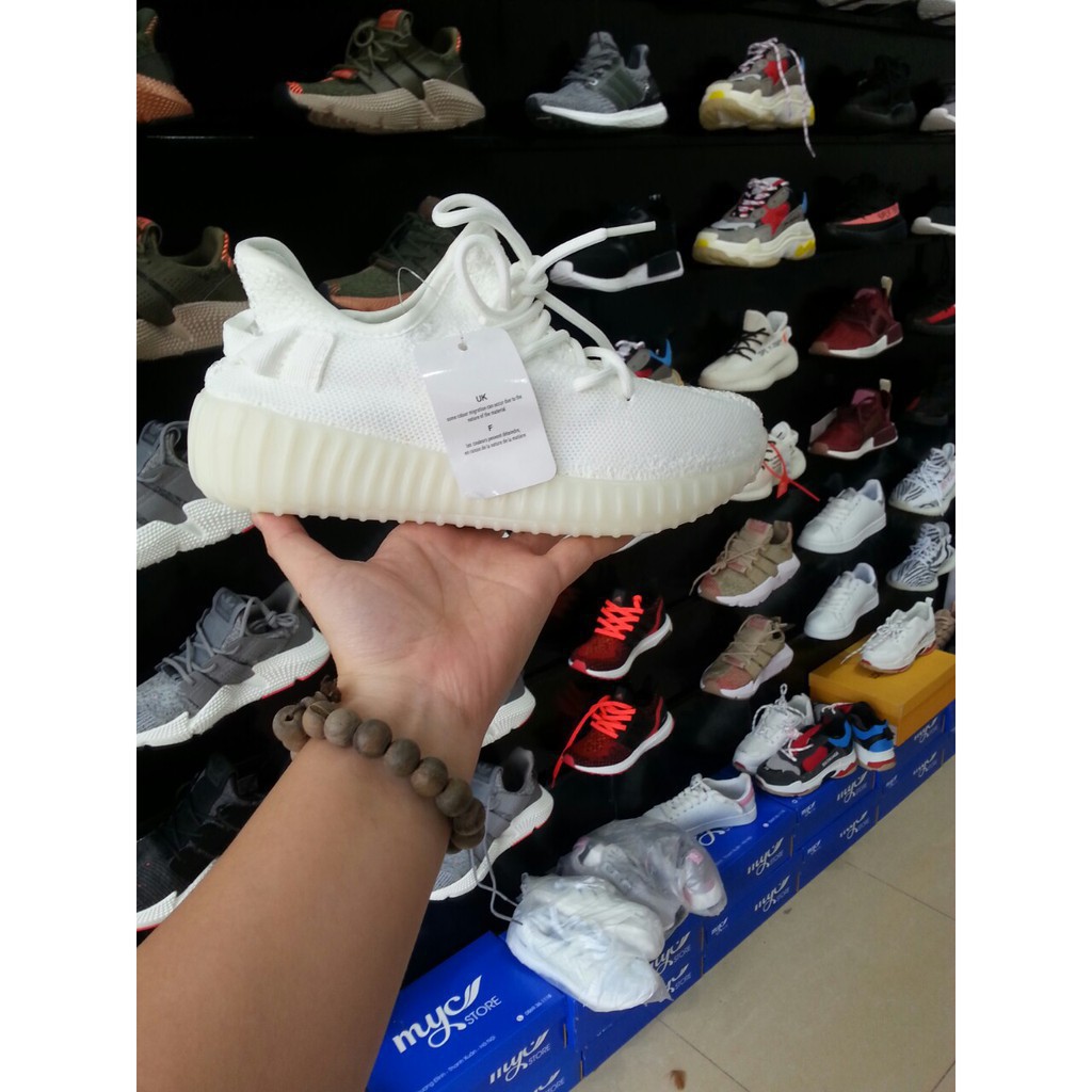 ⚡️[RẺ VÔ ĐỊCH] Giày Adidas Yeezy V2 FULL TRẮNG [NGỌC TRINH] | BigBuy360 - bigbuy360.vn