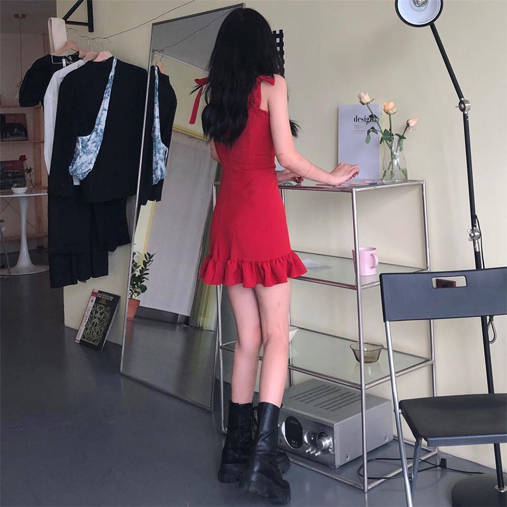 SEOUL Korean Chic Western style red retro hot girl style slim slim short sling dress [shipped within 15 days]