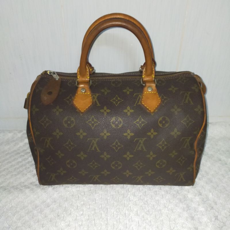 Thanh lý túi hiệu lv