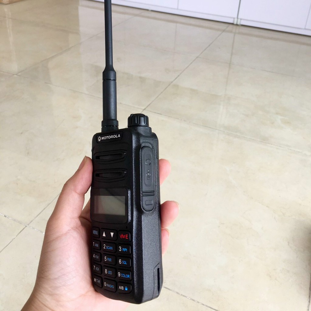 Bộ đàm Motorola GS-1900UV. Phiên bản 2 băng tần số UHF, VHF. Tích hợp màn hình hiển thị LCD & bàn phím lập trình